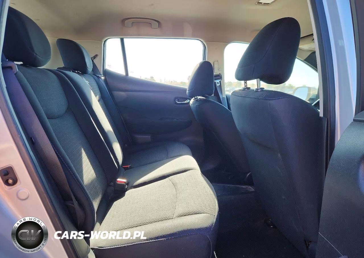 2018 Nissan Leaf VIN:1N4AZ0CP7DC409660 - 10
