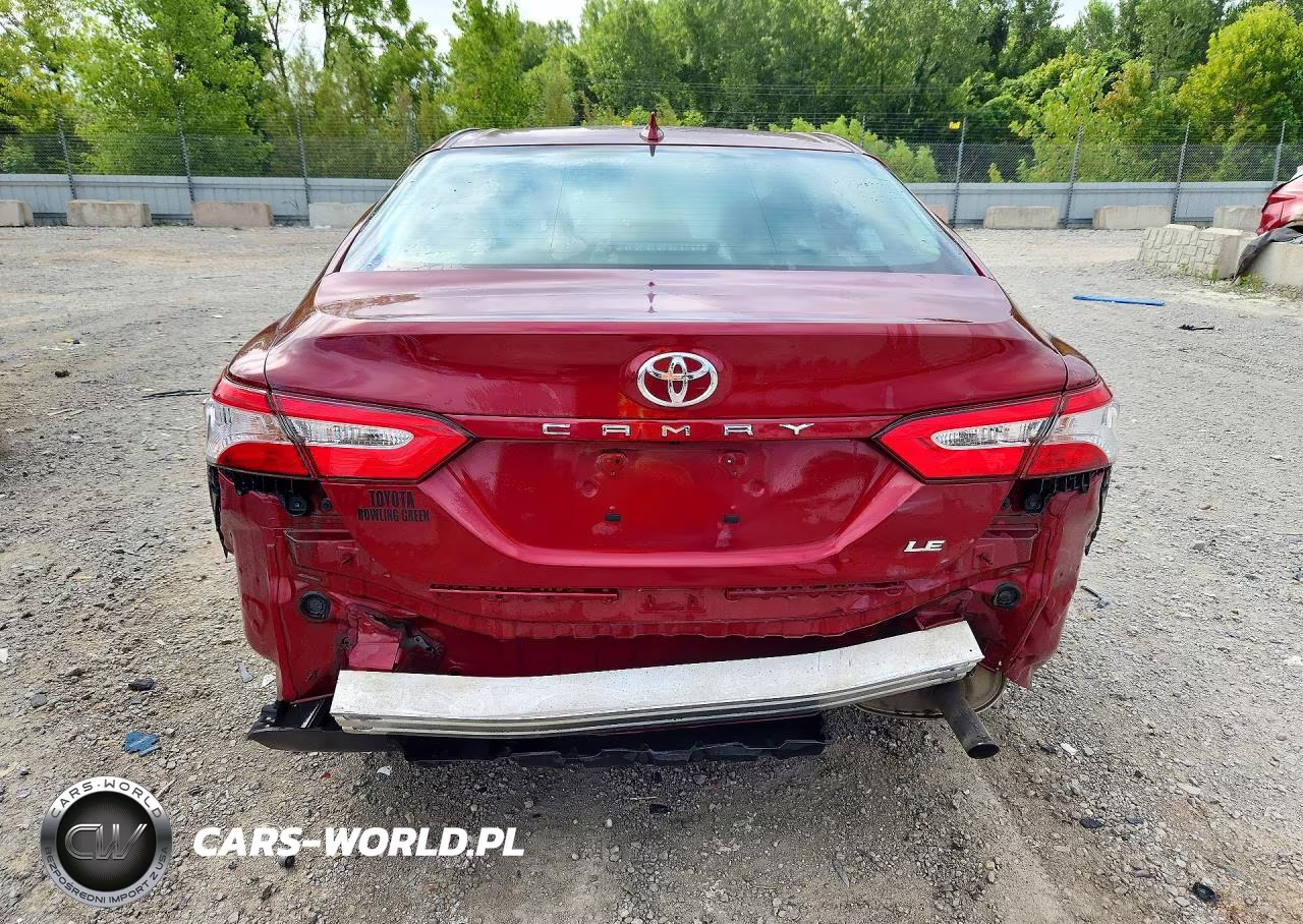 2020 Toyota Camry Le VIN:4T1C11AK5LU978292 - 6