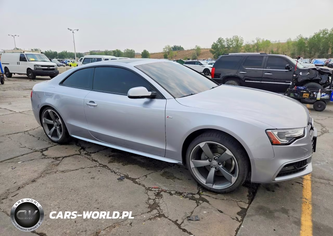 2015 Audi A5 Premium Plus VIN:WAUSFAFR1FA039277 - 4