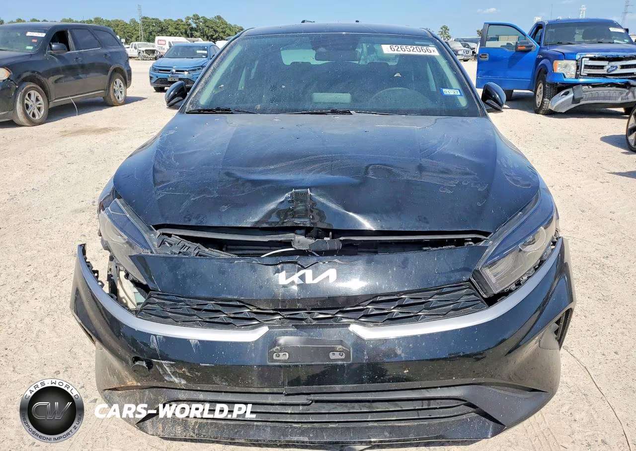 2023 Kia Forte Lxs VIN:3KPF24AD1PE692462 - 5