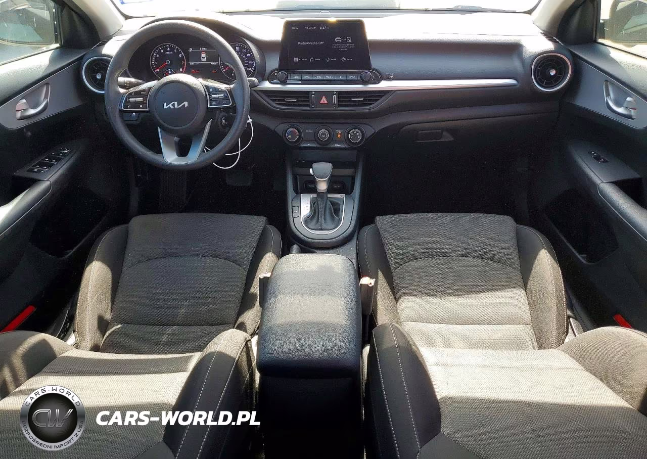 2023 Kia Forte Lxs VIN:3KPF24AD1PE692462 - 8