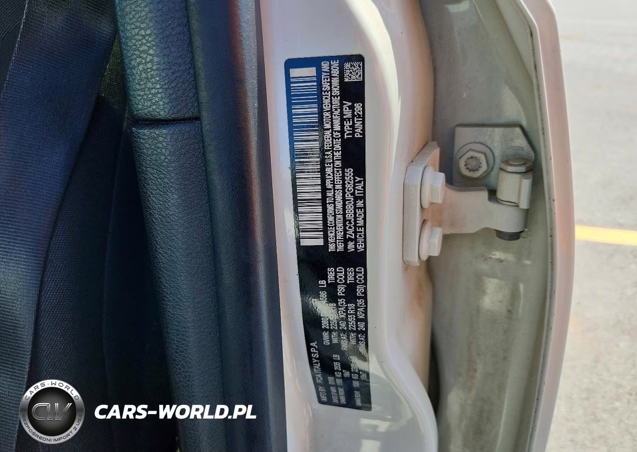 2018 Jeep Renegade Latitude VIN:ZACCJBBB0JPG82555 - 13