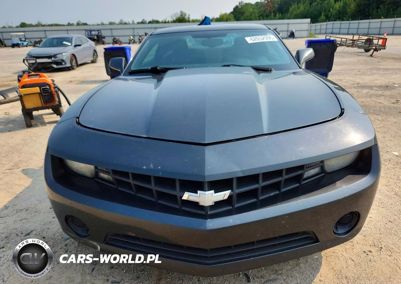 2012 Chevrolet Camaro VIN:2G1FA1E3XC9185922 - 5