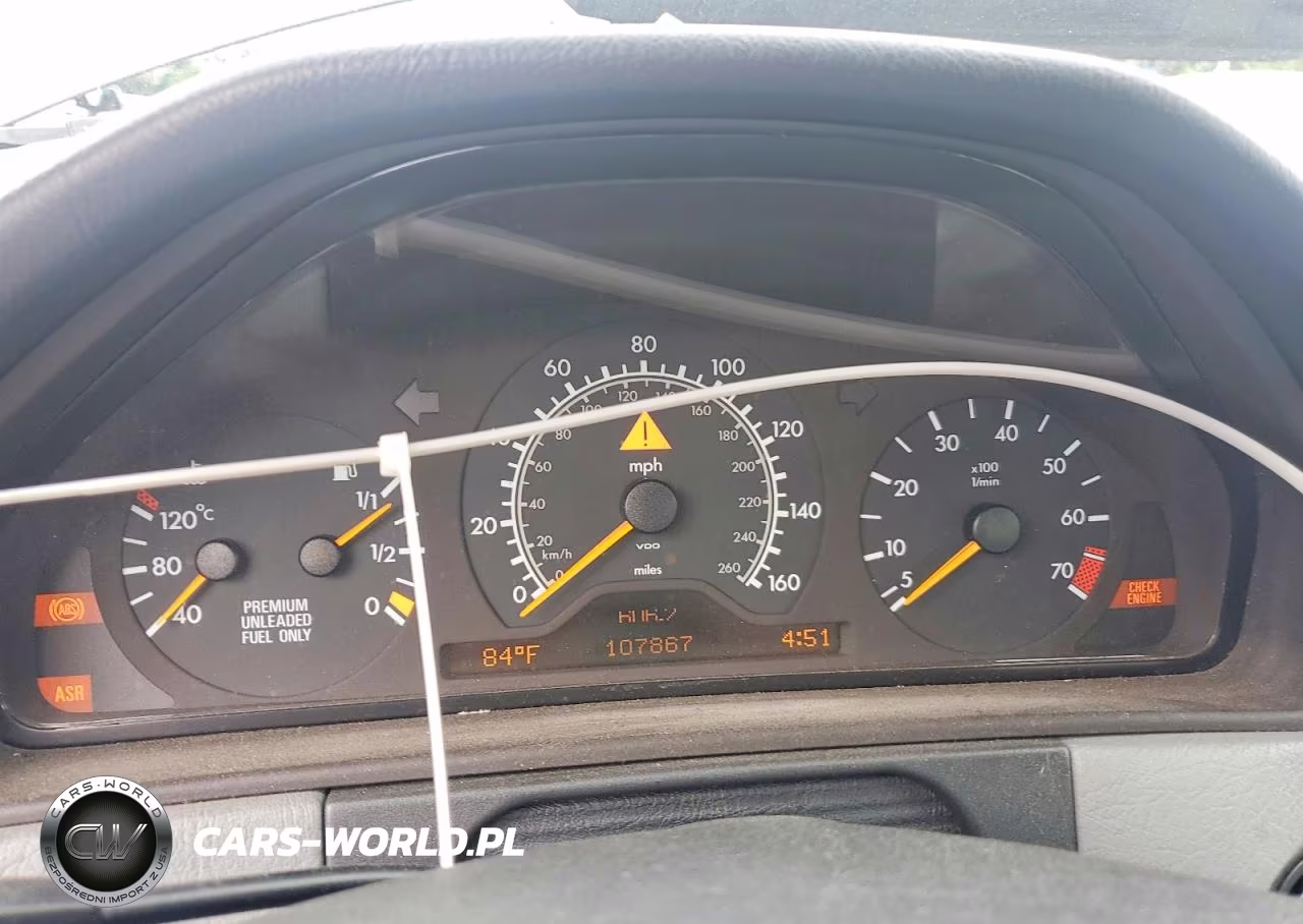 1996 Mercedes-Benz E 320 VIN:WDBJF55F5TJ013532 - 9