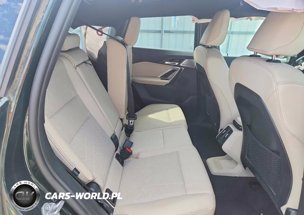 2023 BMW X1 xDrive28I VIN:WBX73EF04P5V96014 - 11