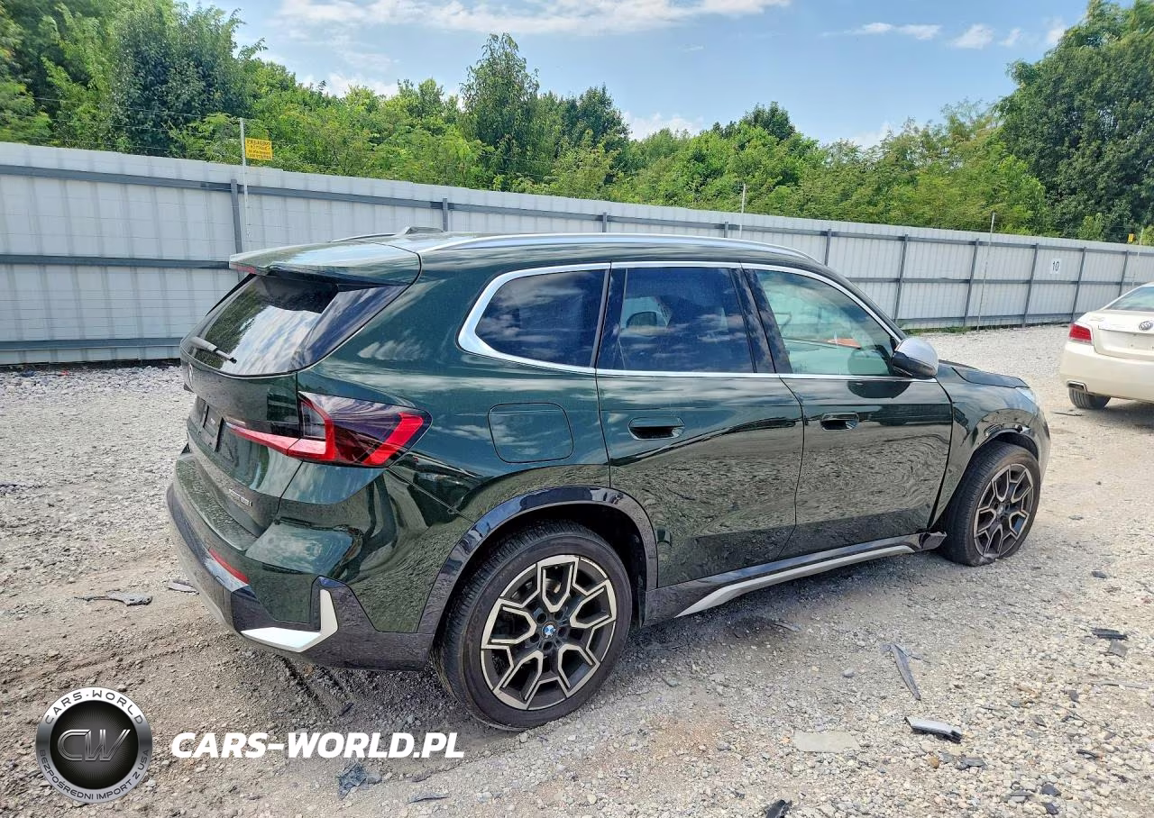 2023 BMW X1 xDrive28I VIN:WBX73EF04P5V96014 - 3
