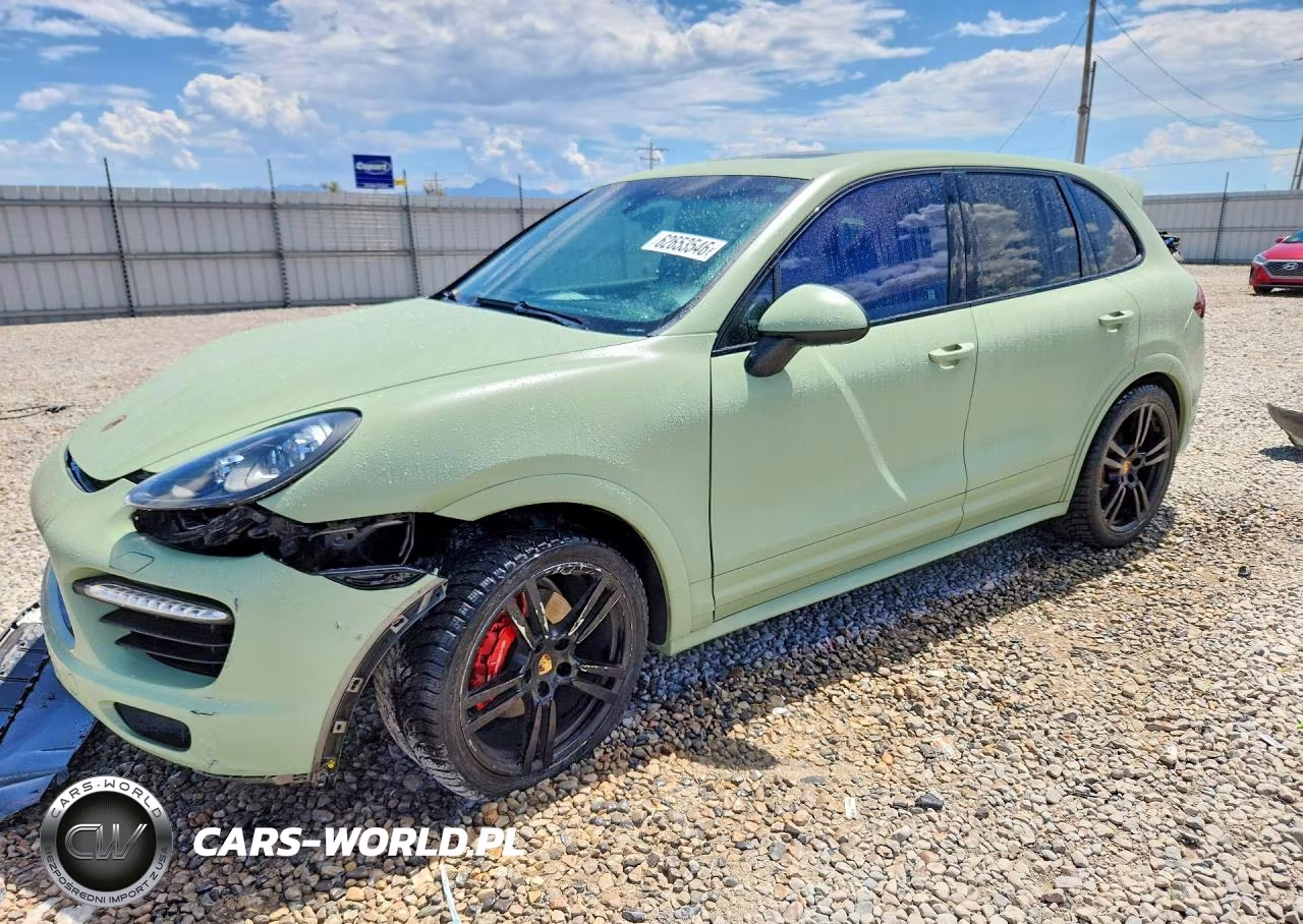 2014 Porsche Cayenne Gts