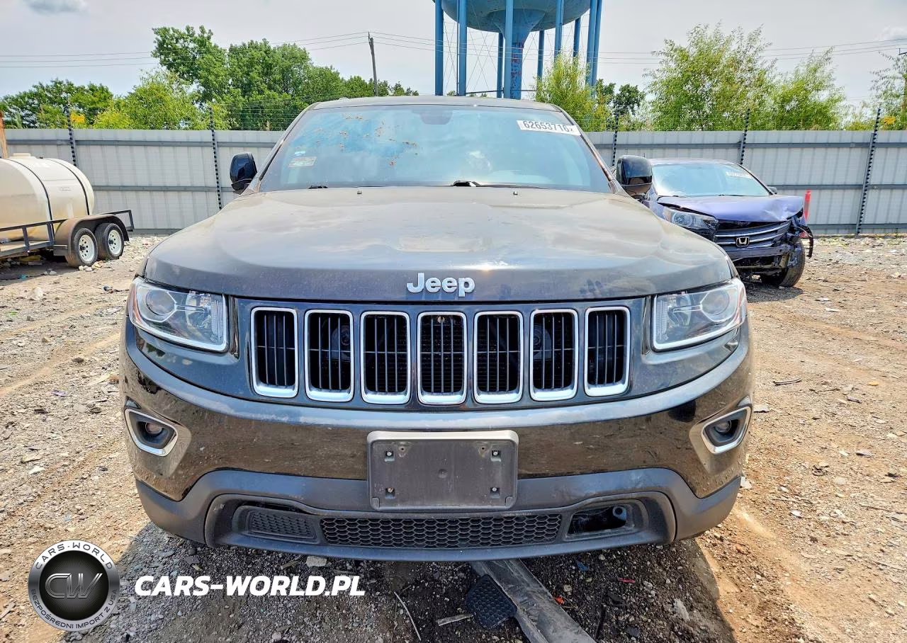 2016 Jeep Grand Cherokee Laredo VIN:1C4RJFAG3GC390247 - 5