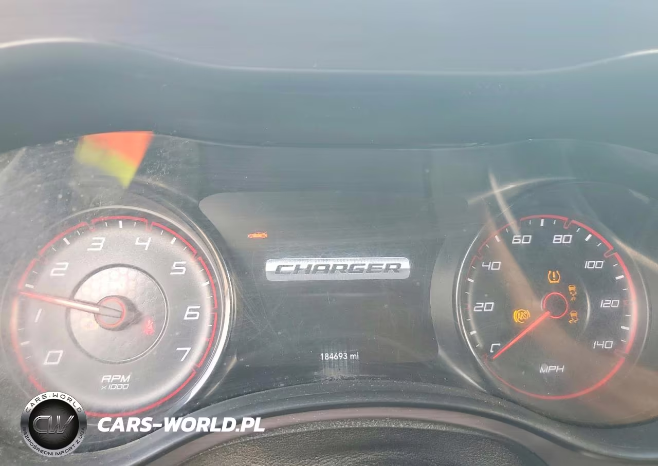 2018 Dodge Charger Sxt VIN:2C3CDXBG9JH336462 - 9