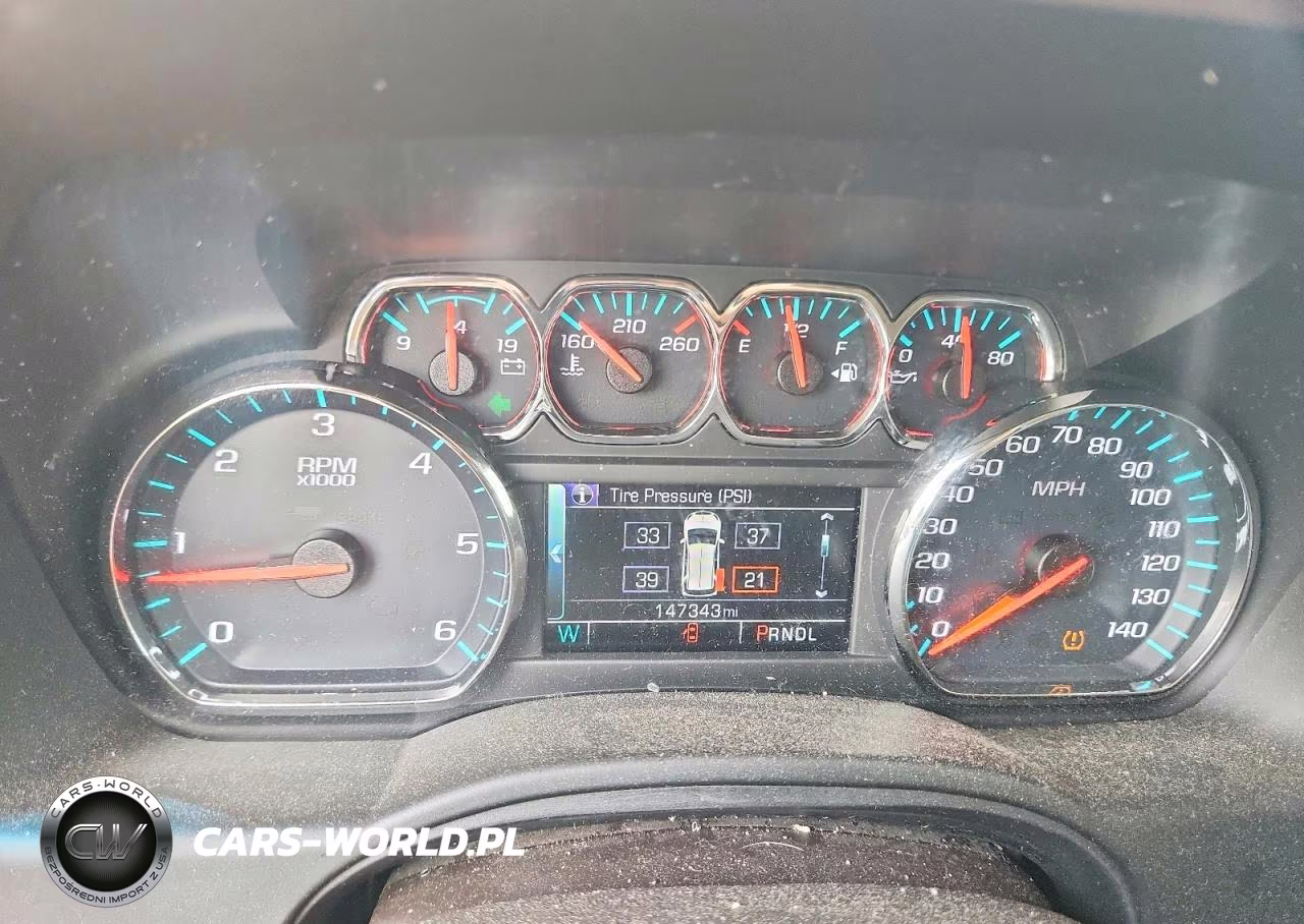 2018 Chevrolet Tahoe C1500 Lt VIN:1GNSCBKC2JR109583 - 9