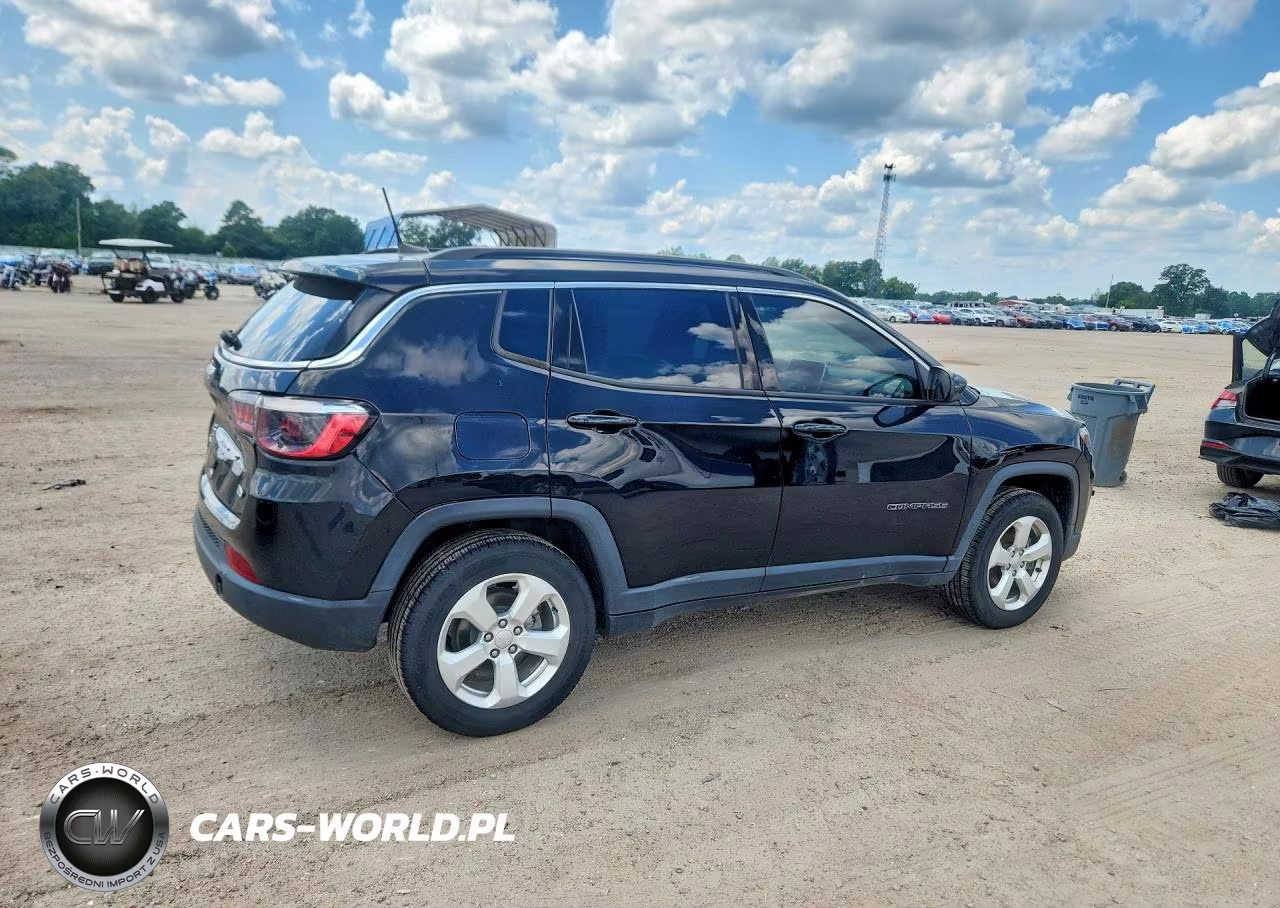 2022 Jeep Compass Latitude VIN:3C4NJDBB4NT121908 - 3