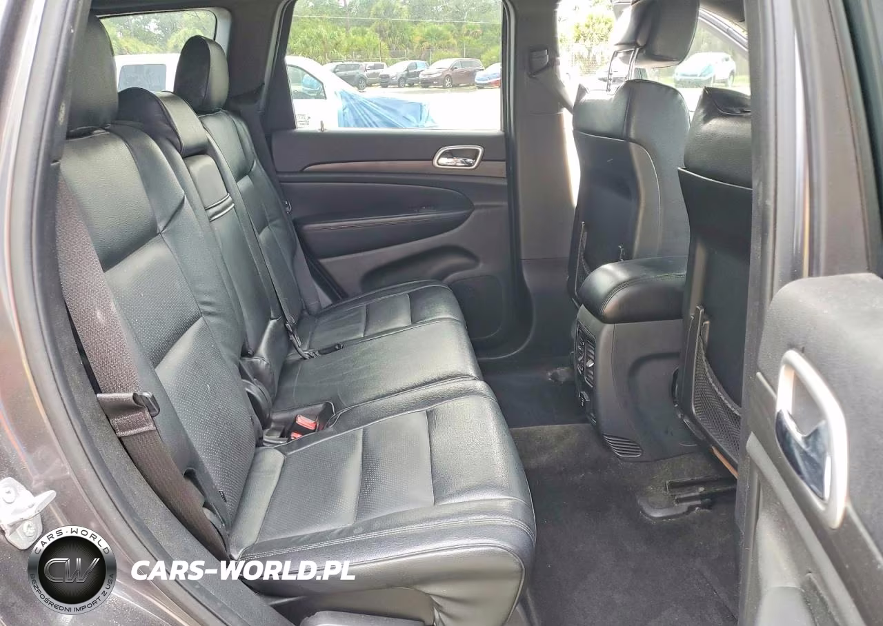 2015 Jeep Grand Cherokee Laredo VIN:1C4RJEAG8FC160034 - 11