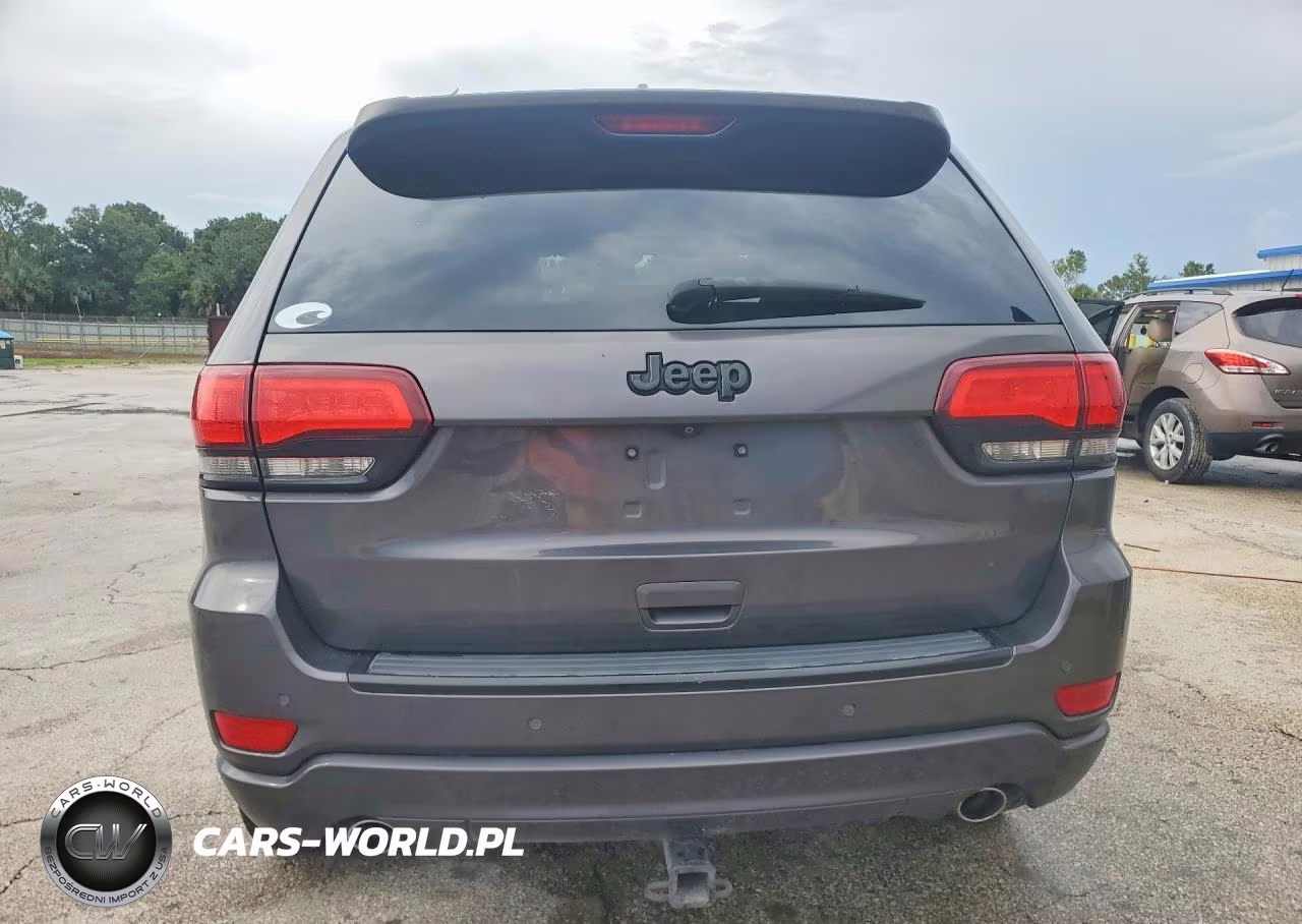 2015 Jeep Grand Cherokee Laredo VIN:1C4RJEAG8FC160034 - 6