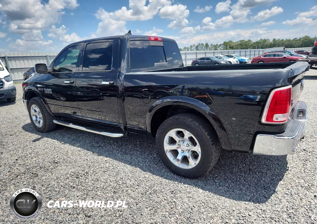 2018 Ram 1500 Laramie VIN:1C6RR7VM1JS292255 - 2