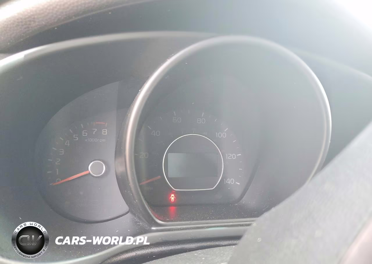 2015 Kia Soul + VIN:KNDJP3A57F7116078 - 9