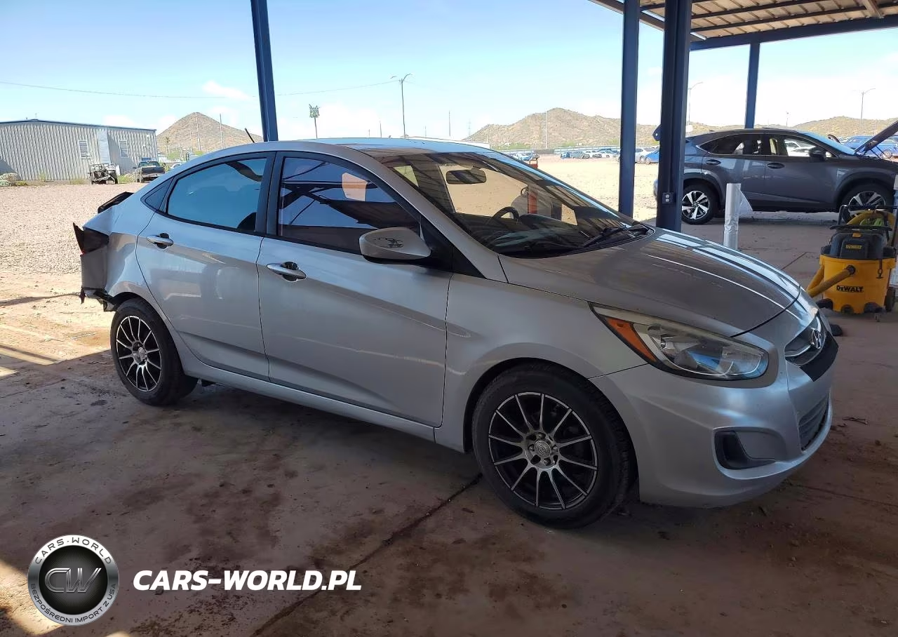 2015 Hyundai Accent Gls VIN:KMHCT4AE1FU921307 - 4