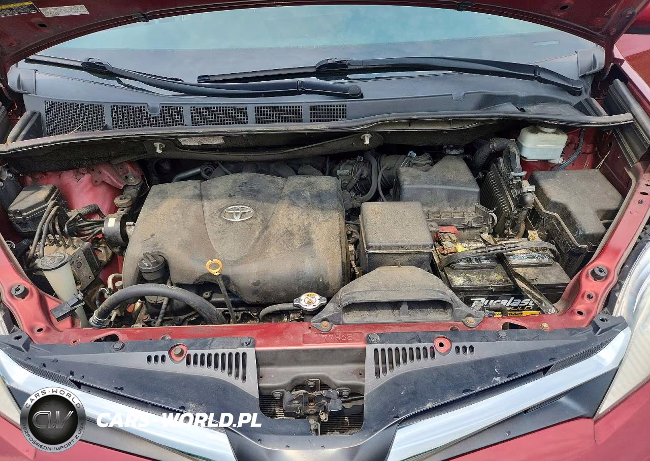 2019 Toyota Sienna Le VIN:5TDJZ3DCXKS219063 - 12