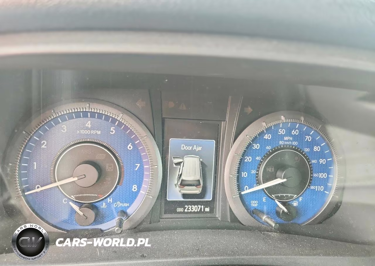 2019 Toyota Sienna Le VIN:5TDJZ3DCXKS219063 - 9