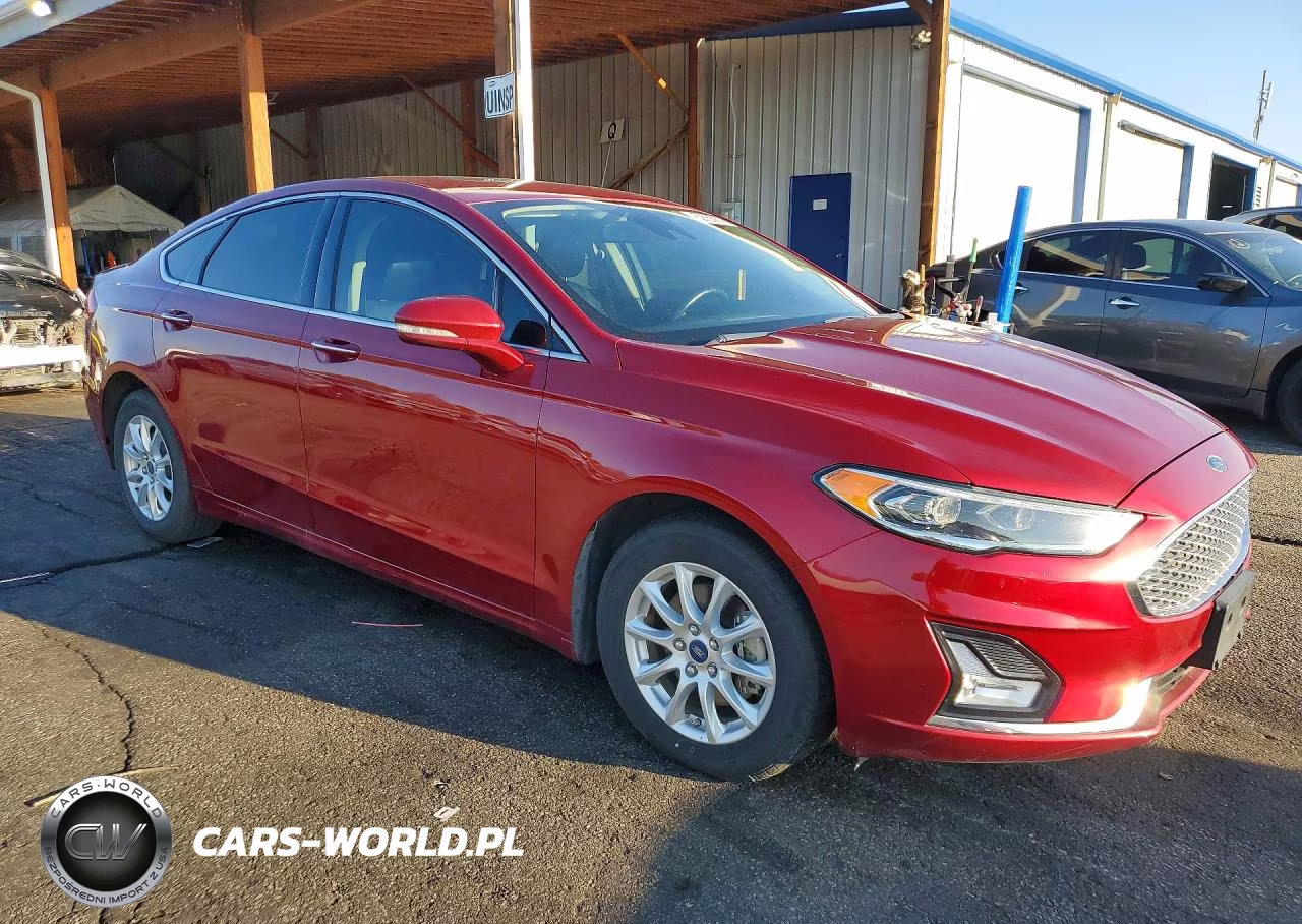 2019 Ford Fusion Titanium VIN:3FA6P0D97KR210893 - 4