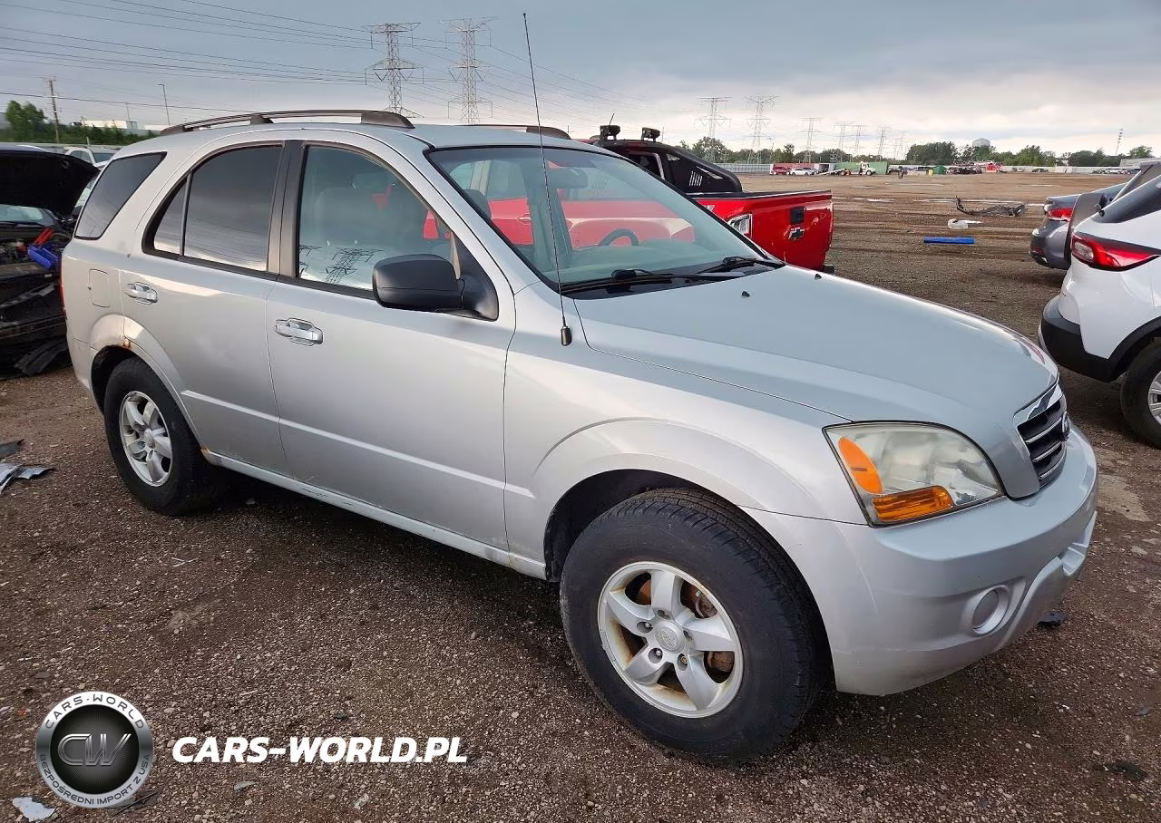 2008 Kia Sorento Base VIN:KNDJD735385818295 - 4