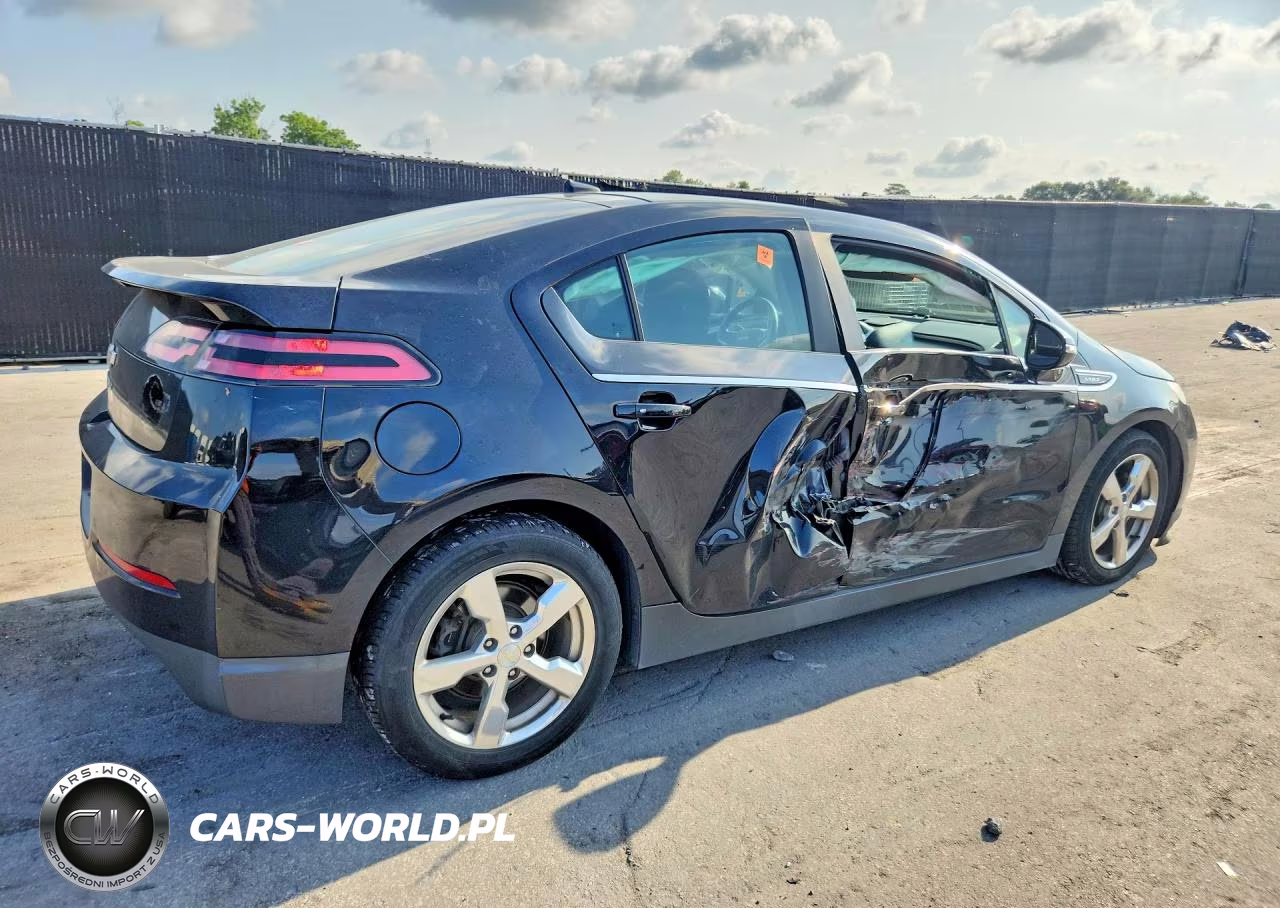 2014 Chevrolet Volt VIN:1G1RD6E42EU156382 - 3