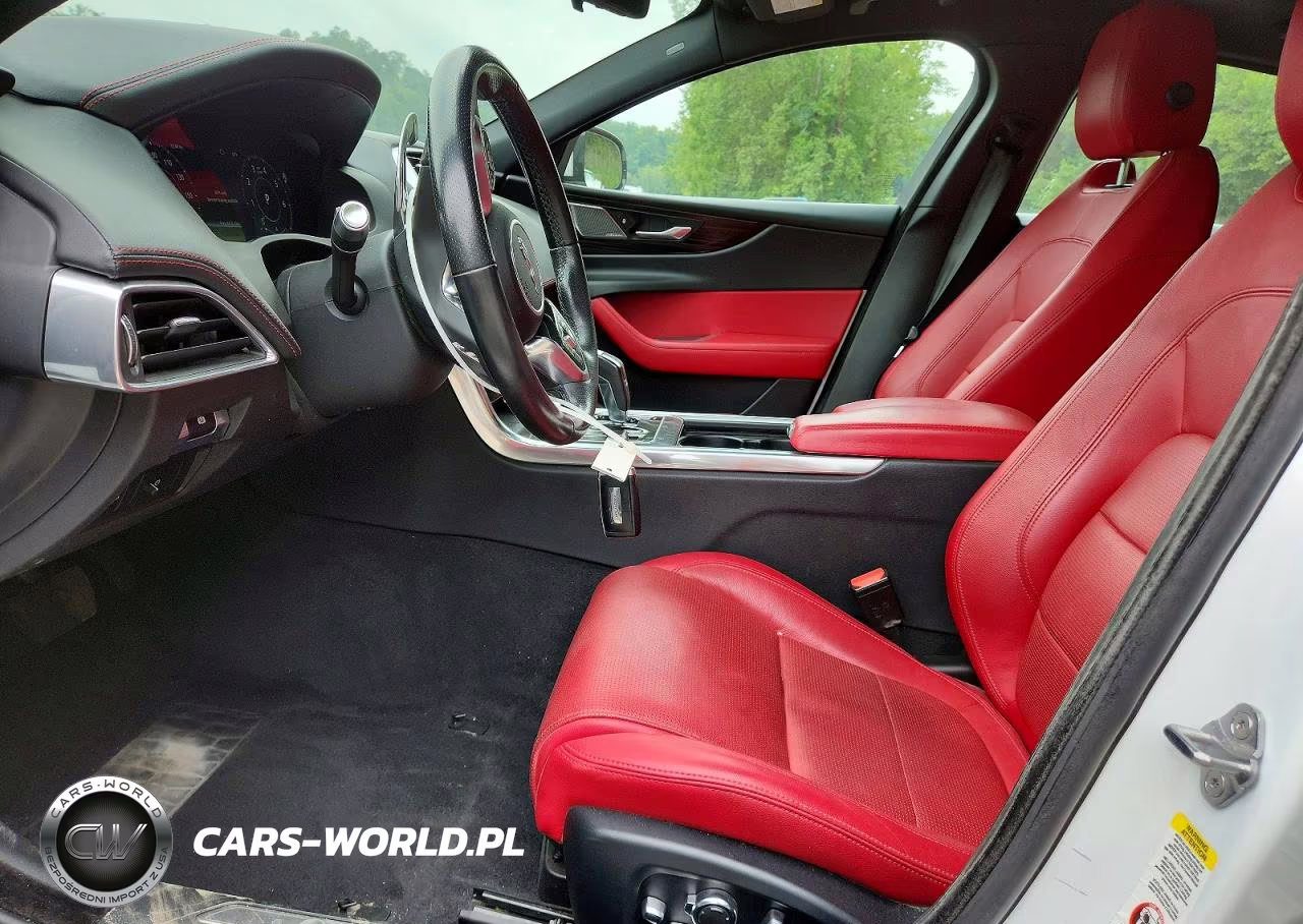 2020 Jaguar Xe R-Dynamic S VIN:SAJAT4GX8LCP59652 - 7