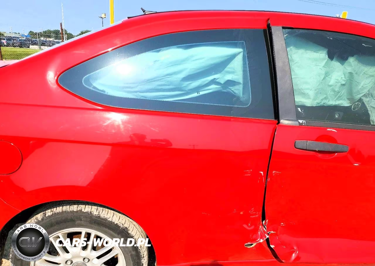 2008 Ford Focus Se VIN:1FAHP33NX8W137615 - 10