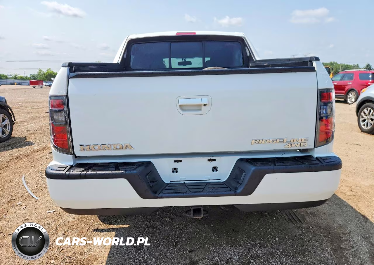 2014 Honda Ridgeline Sport VIN:5FPYK1F7XEB010218 - 6