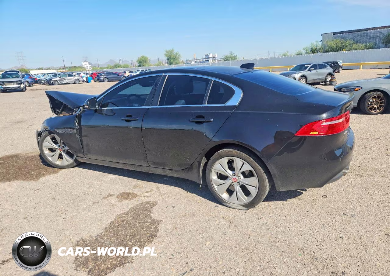 2018 Jaguar Xe Prestige VIN:SAJAE4FX8JCP25638 - 2