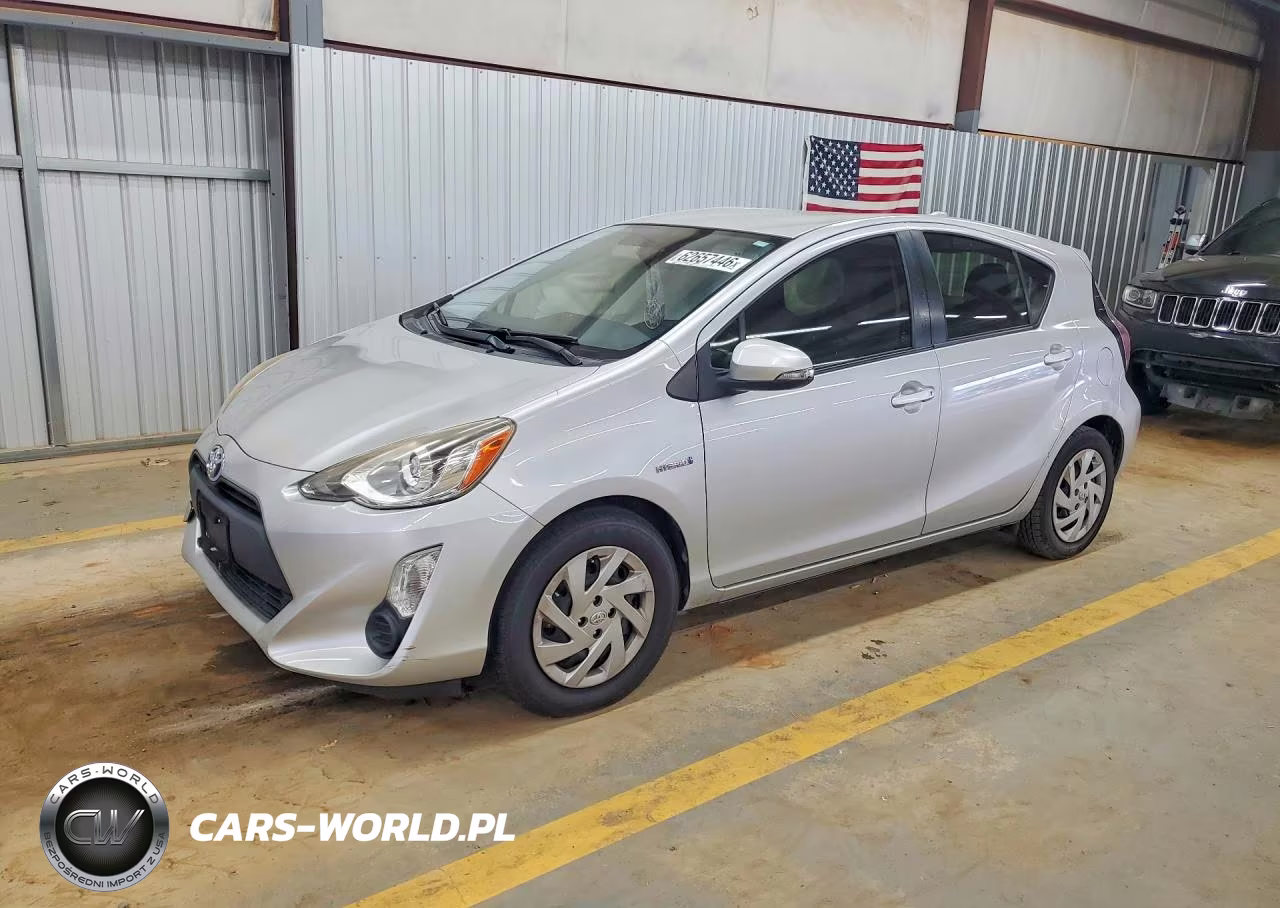 2015 Toyota Prius C One