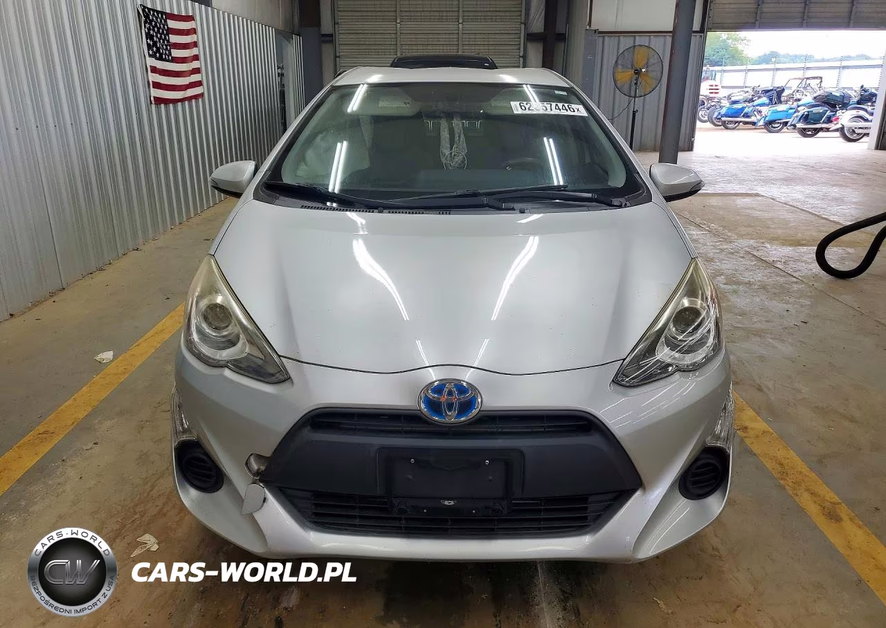 2015 Toyota Prius C One VIN:JTDKDTB39F1111767 - 5