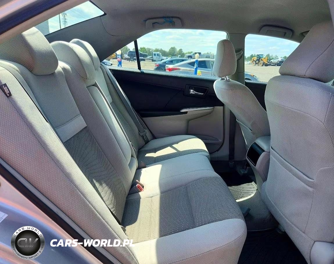 2012 Toyota Camry Hybrid Le VIN:4T1BD1FK8CU034482 - 10