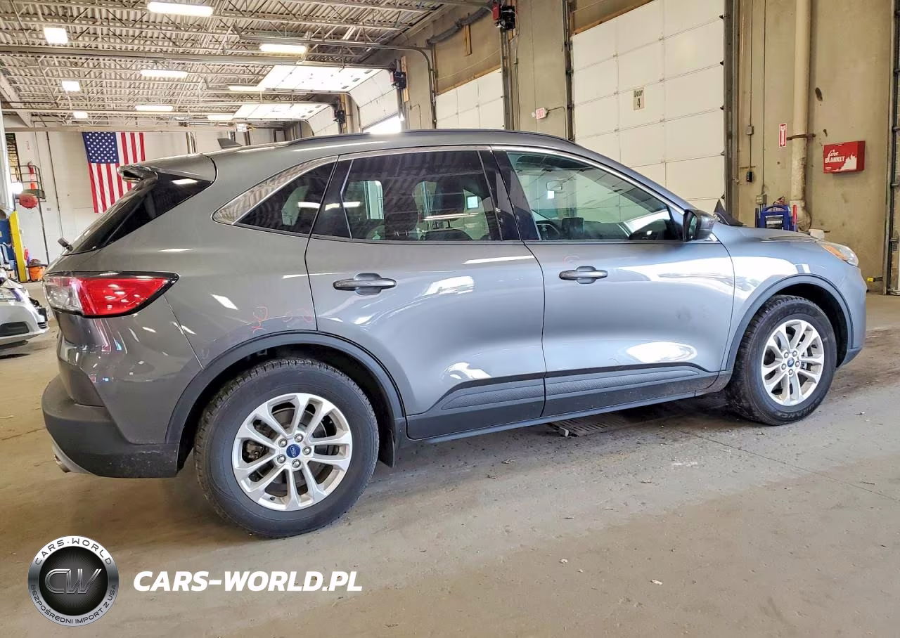 2021 Ford Escape Se VIN:1FMCU0G67MUA23216 - 3