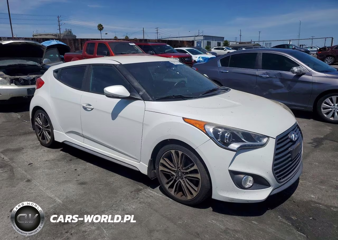 2016 Hyundai Veloster VIN:KMHTC6AE8GU302765 - 4
