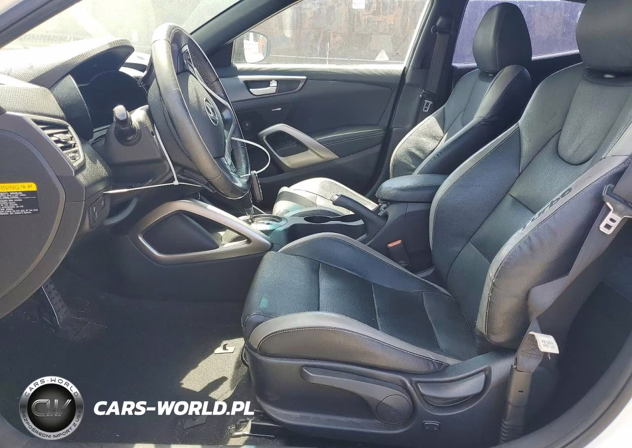 2016 Hyundai Veloster VIN:KMHTC6AE8GU302765 - 7