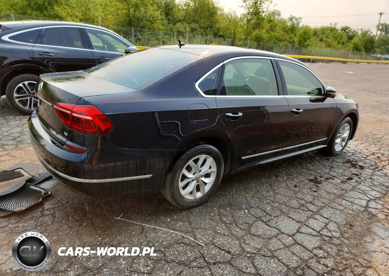 2017 Volkswagen Passat S VIN:1VWAT7A30HC042723 - 3