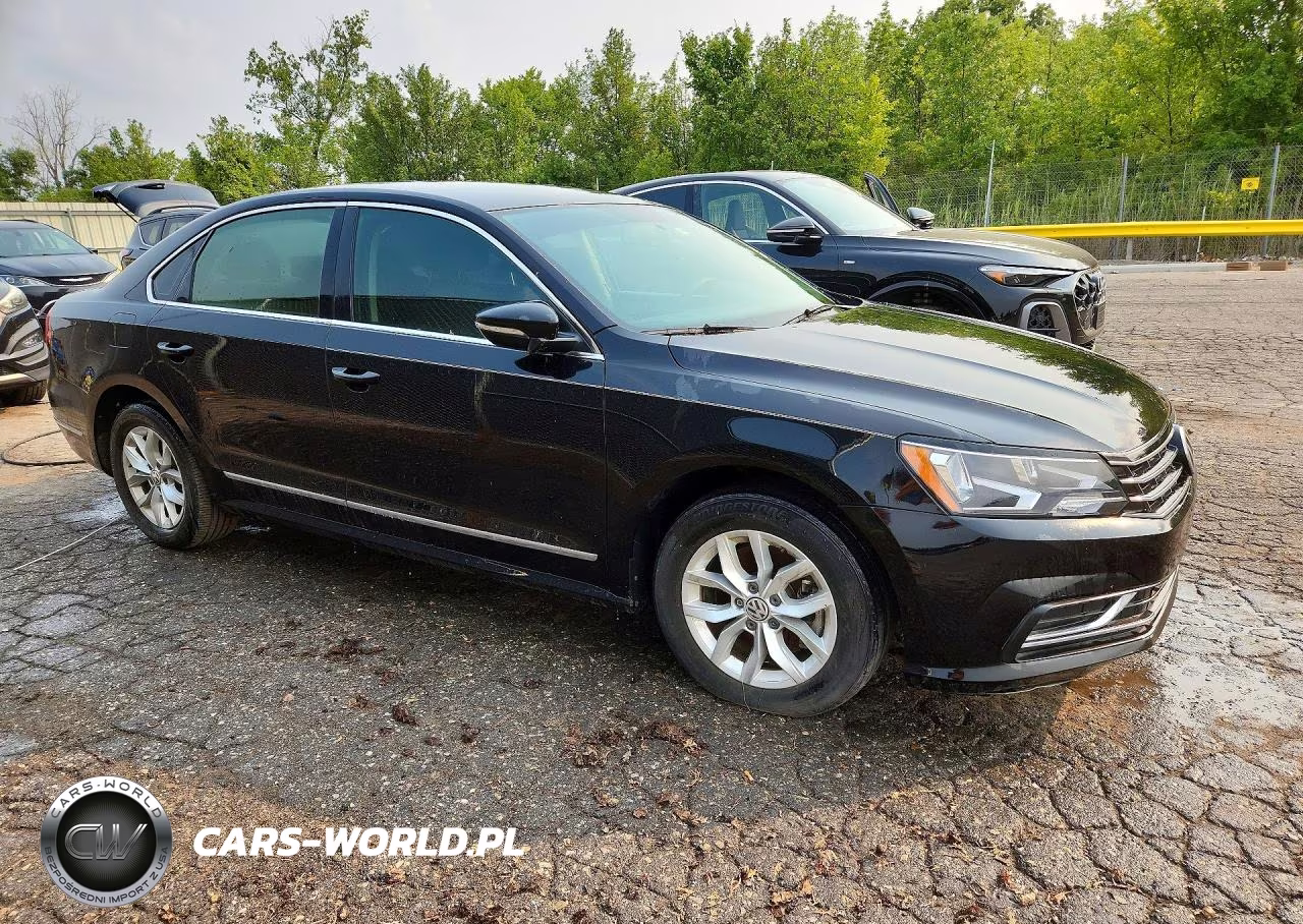 2017 Volkswagen Passat S VIN:1VWAT7A30HC042723 - 4
