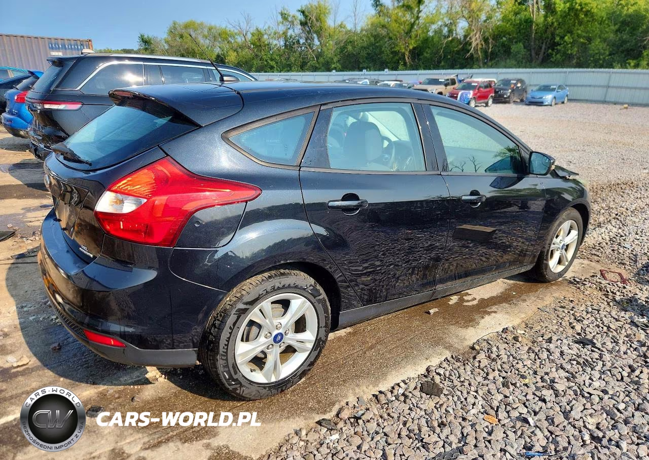 2013 Ford Focus Se VIN:1FADP3K24DL350402 - 3