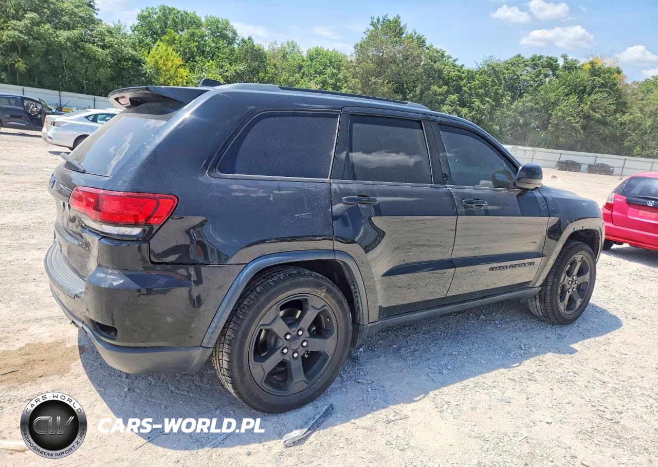 2019 Jeep Grand Cherokee Laredo VIN:1C4RJFAG5KC636322 - 3