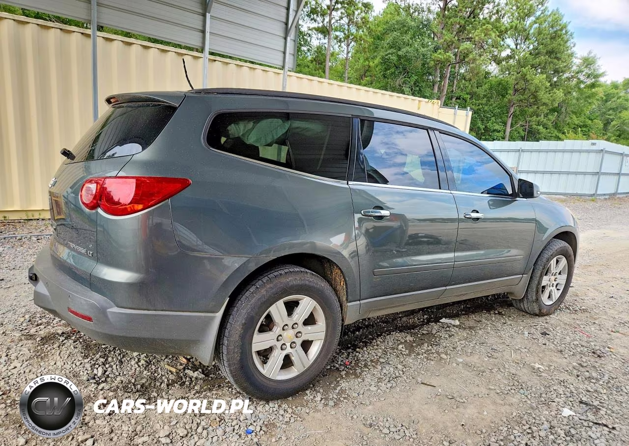 2011 Chevrolet Traverse Lt VIN:1GNKRGED3BJ145766 - 3