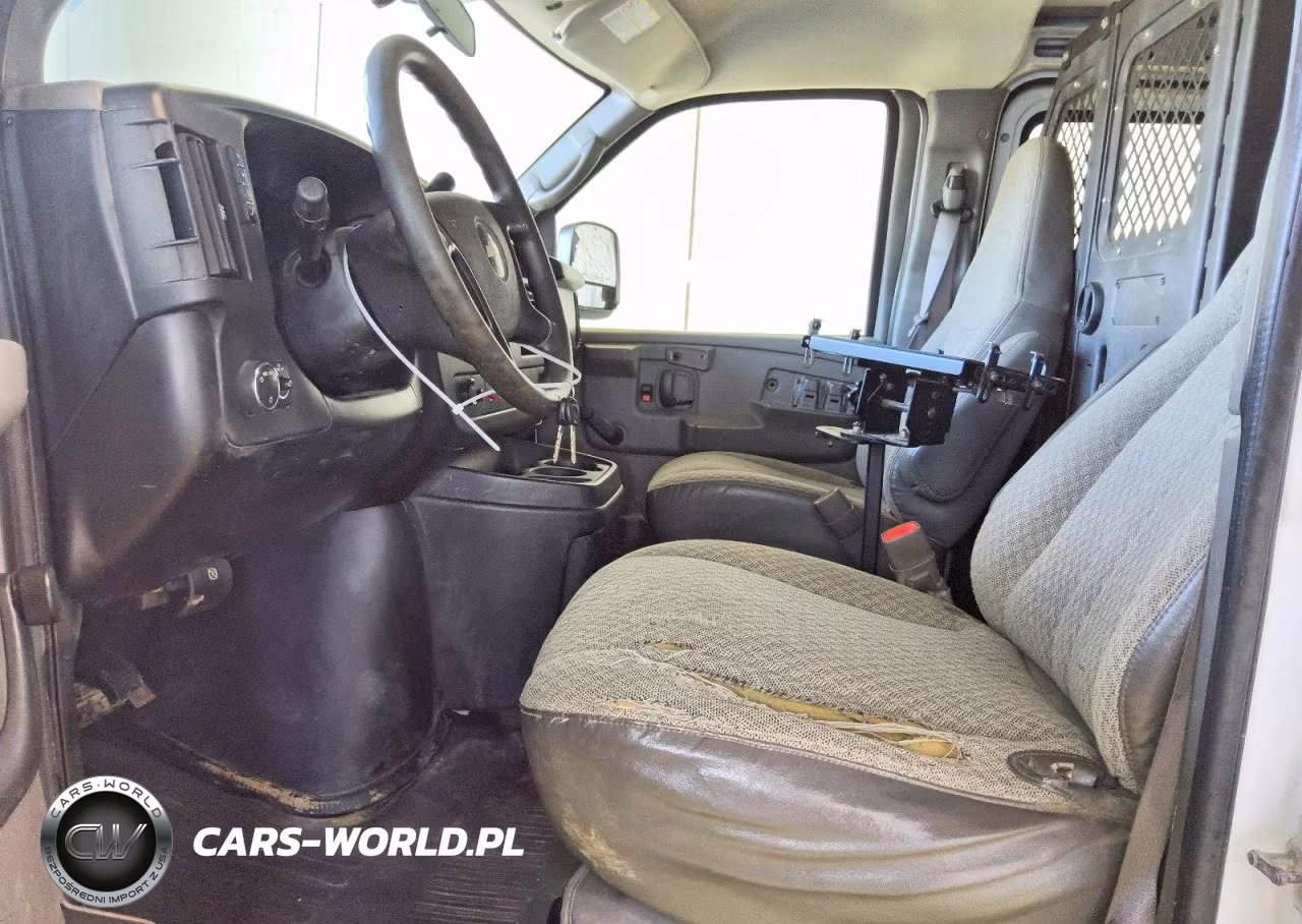 2008 Chevrolet Express G2500 VIN:1GCGG25CX81146078 - 7