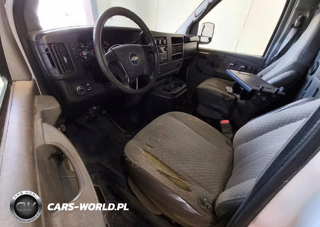 2008 Chevrolet Express G2500 VIN:1GCGG25CX81146078 - 8