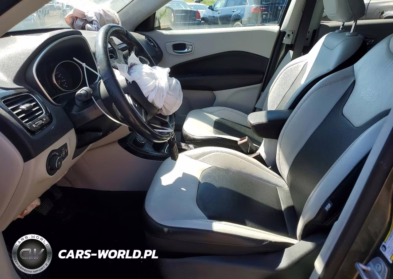 2020 Jeep Compass Limited VIN:3C4NJDCB4LT245463 - 7
