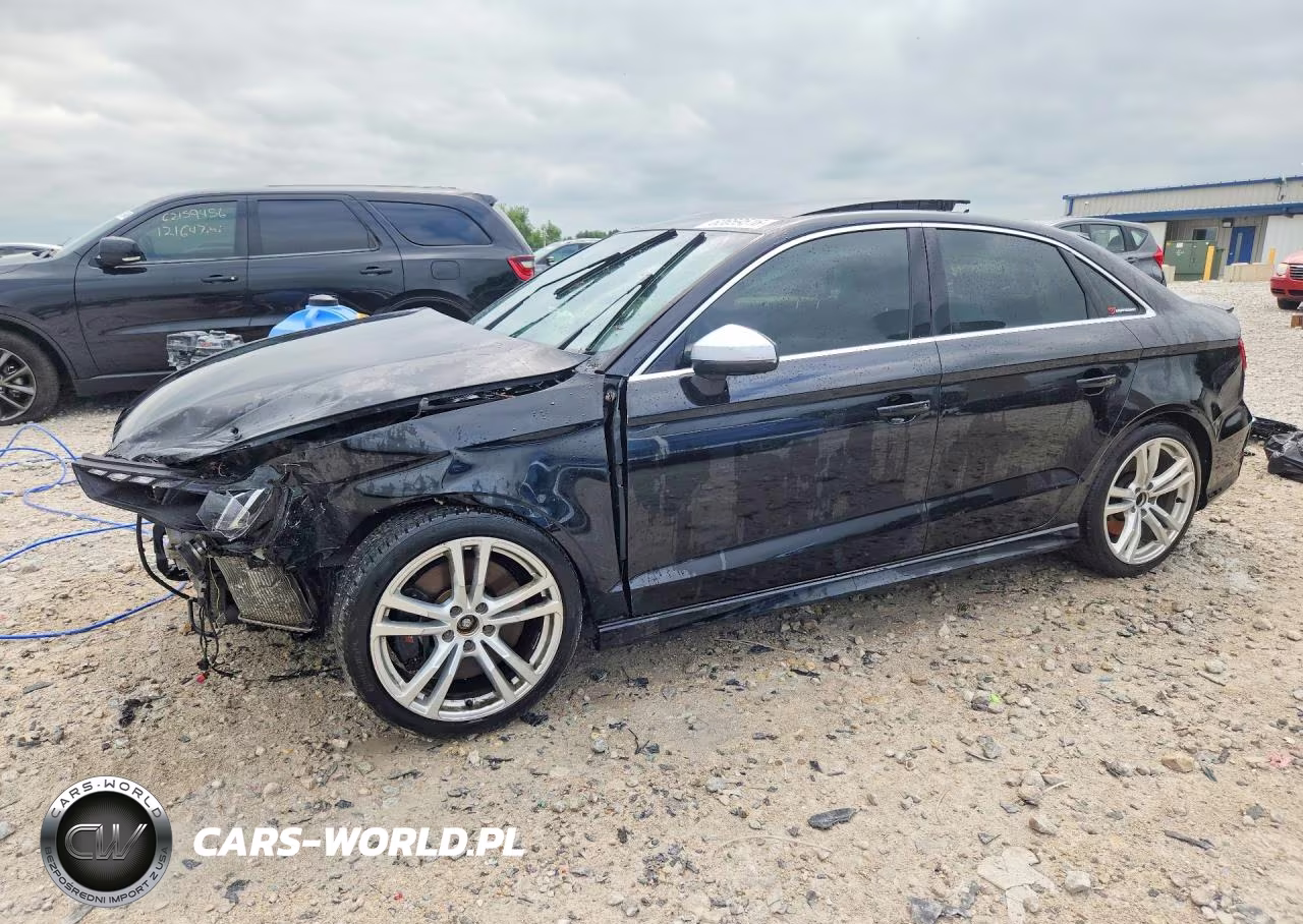2015 Audi S3 Prestige VIN:WAUFFGFF1F1142032 - 1