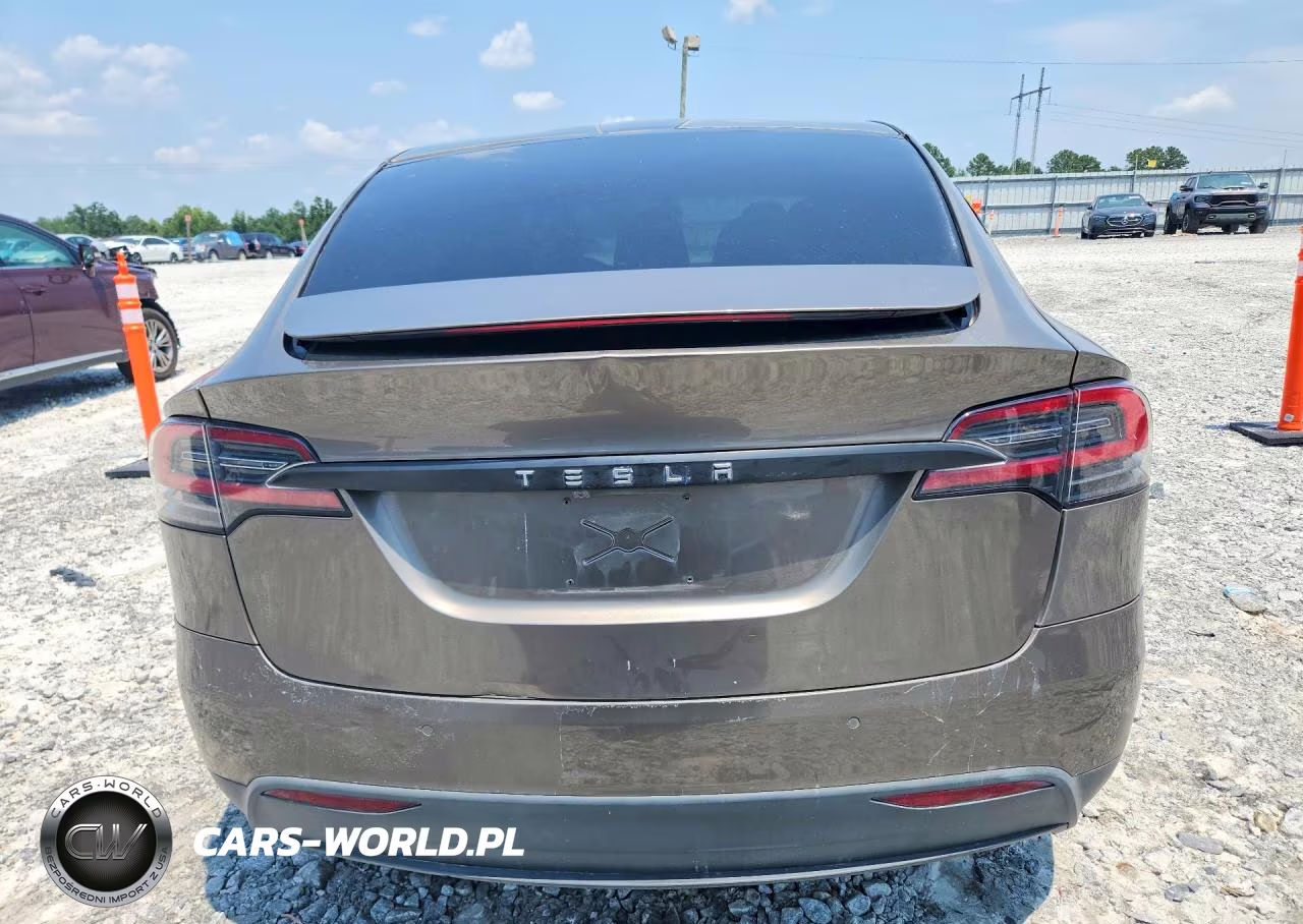 2016 Tesla Model X VIN:5YJXCAE47GFS00618 - 6