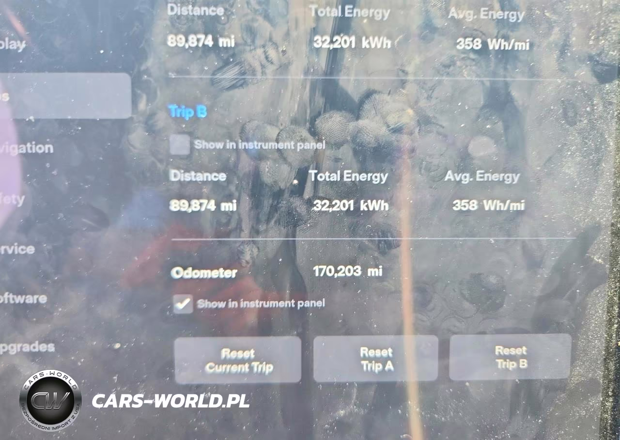 2016 Tesla Model X VIN:5YJXCAE47GFS00618 - 9