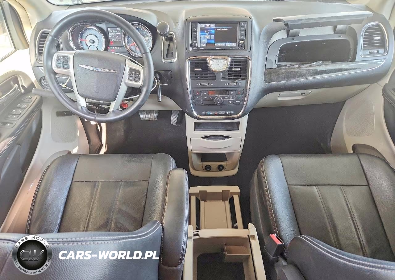 2016 Chrysler Town & Country Touring VIN:2C4RC1BG9GR133113 - 8