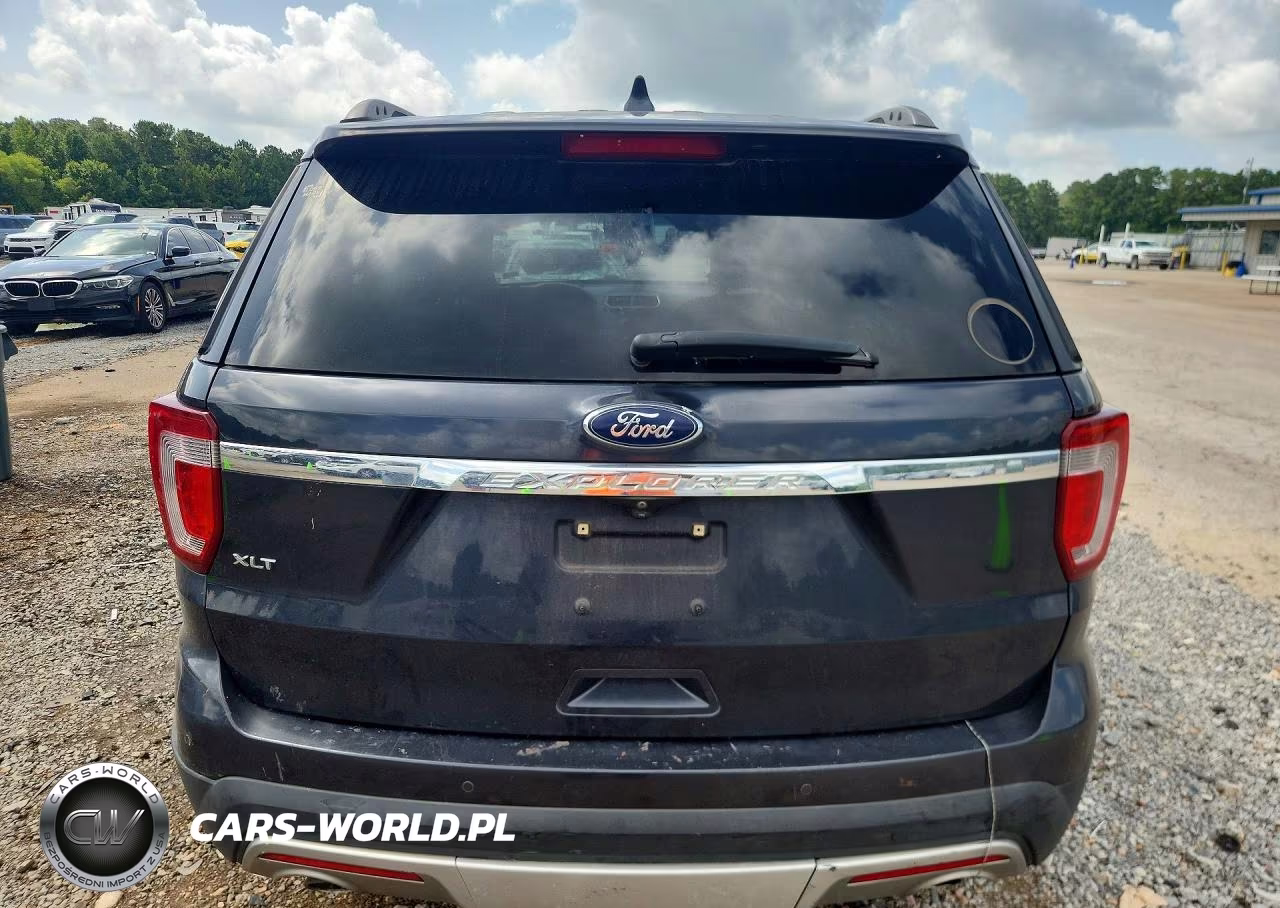 2017 Ford Explorer Xlt VIN:1FM5K7D8XHGA84867 - 6