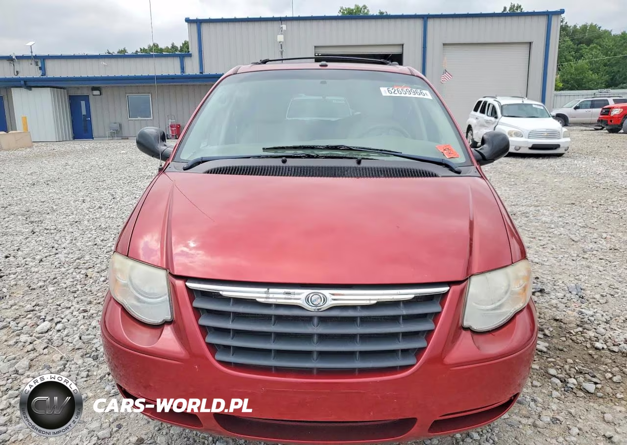 2007 Chrysler Town & Country Touring VIN:2A4GP54L07R279844 - 5