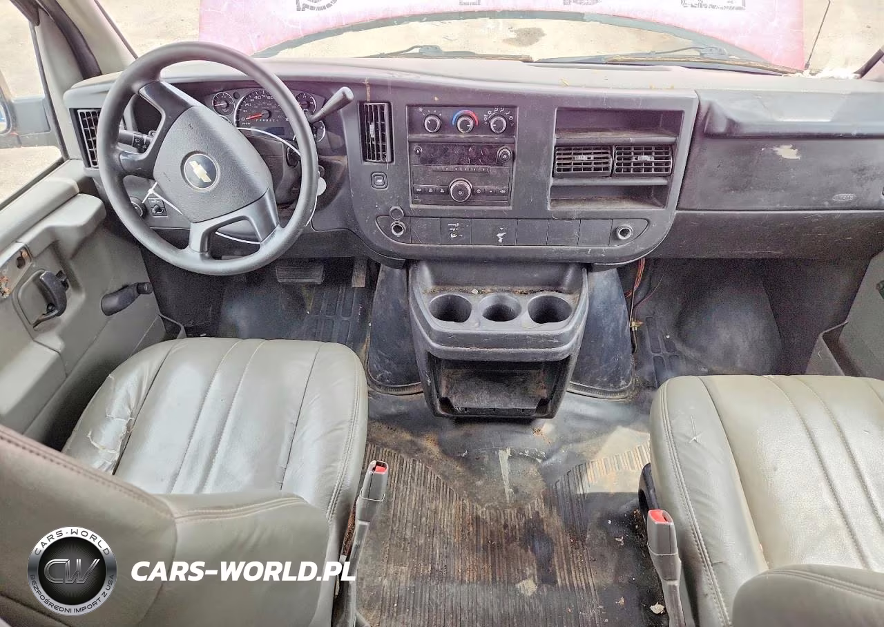 2009 Chevrolet Express G2500 VIN:1GCGG25C391113876 - 8